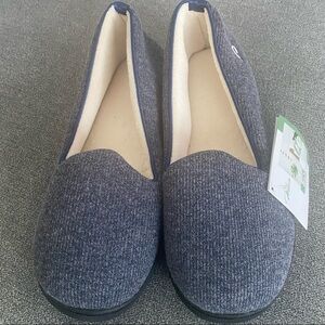 Women’s Wishcotton Light Breathable
Slippers With Nonslip Sole NWT Size 8